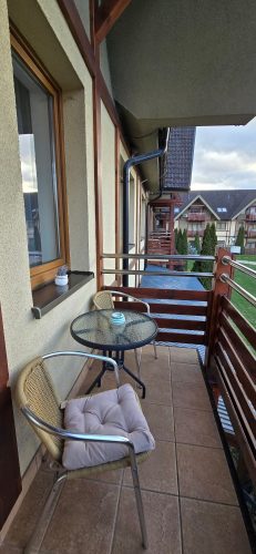 Posezeni Na Balkone